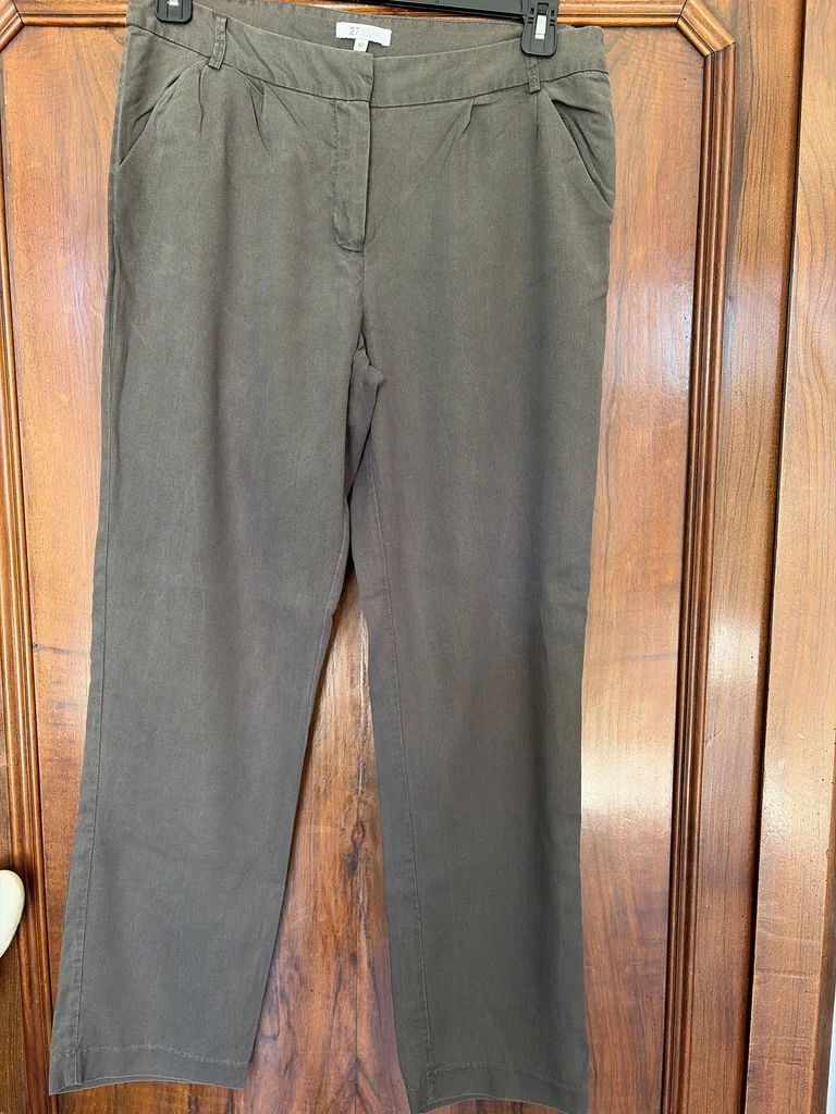 Chino femme